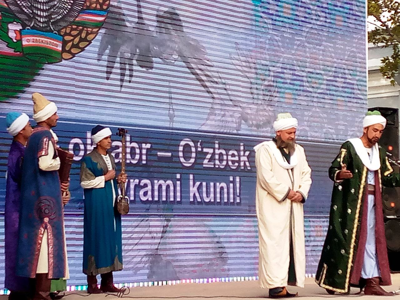October 21 is the Day of the Uzbek language!
