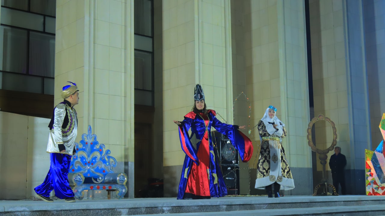 The team of the Samarkand Regional Musical Drama Theater present the musical fairy tale performance 